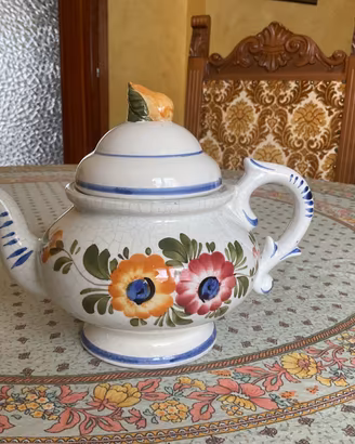 Soprammobile vintage a forma di teiera in ceramica