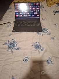 Lenovo V15-IIL i5 – 8 GB RAM – Windows 10