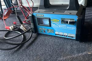 Carica batteria auto