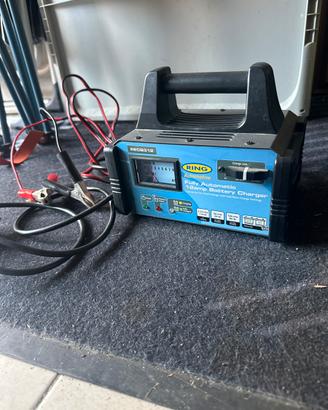Carica batteria auto