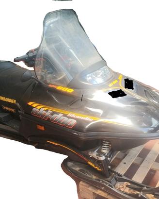 Motoslitta da lavoro ski-doo skandic 600 rotax