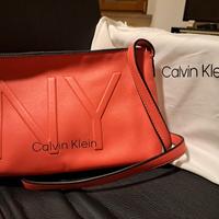 Borsetta Calvin Klein corallo