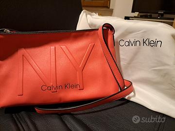 Borsetta Calvin Klein corallo