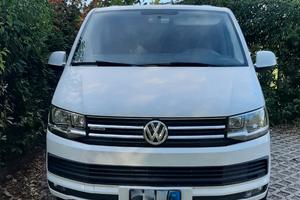 Furgone volkswagen caravelle anno 2016