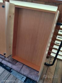 2cassetti con rotelle 