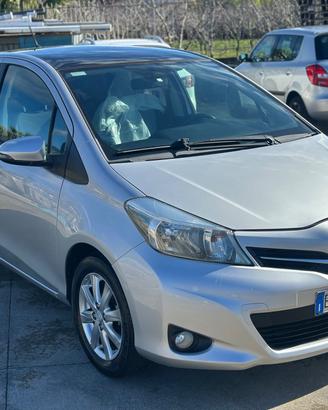 Toyota Yaris 1.4 D-4D 90cv 5p Lounge MY 2013