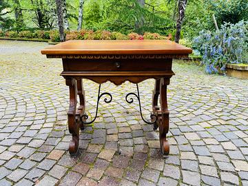 Tavolino in legno anni 60