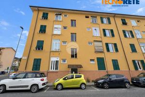 3 LOCALI A LA SPEZIA