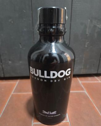 Bottiglia gin bulldog vuota