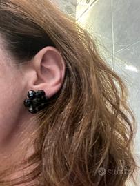 Orecchini neri vintage con clip