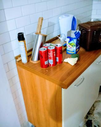 Mobiletto da cucina sala ottimoo pront utilizzo 