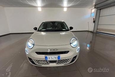 Fiat 600 Hybrid 100 CV DCT MHEV La Prima