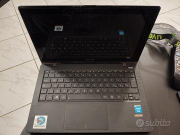 Asus F200CA  usato