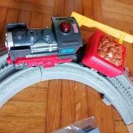 TRENINO ELETTRICO FISHER PRICE COME NUOVO
