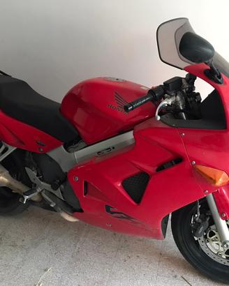 Honda VFR 800 FI RC46 – 2000 – 12.240 km