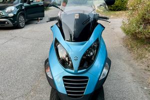 Piaggio MP3 condizioni ottime,usato pochissimo.