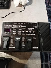 Pedaliera multieffetto Boss ME 25