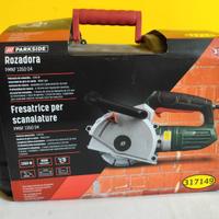 Fresatrice per scanalature 