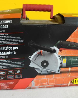 Fresatrice per scanalature 