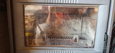 Worldkamin - Stufa a legna turboventilata 9kw