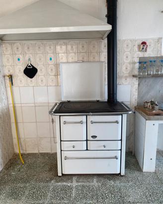 Cucina economica in ghisa
