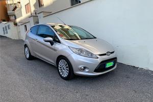 FORD FIESTA GPL/BENZ TITANIUM 2010