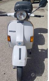 Vespa PX 125 del 1982.Un’autentica icona italiana