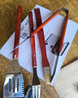 Set barbecue acciaio/legno