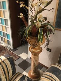 Vaso su piedistallo abbinato