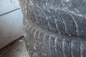 215 55 16 termiche con cerchio Peugeot Citroen 