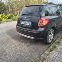 Suzuki SX4 gemella della fiat sedici