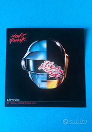 Spilla "Daft Punk" logo Homework metallo smaltato