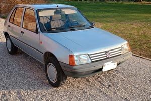 Peugeot 205