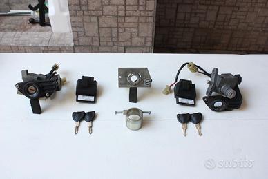 Kit Chiavi contatto Sh 300 1-2 serie Ricambi