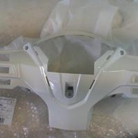 COPRI MANUBRIO POST. BIANCO SYMPHONY 50-125 SYM 53