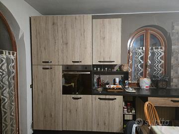 cucina e camera da letto 