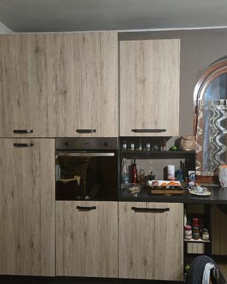 cucina e camera da letto 