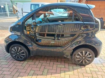 quadriciclo XEV YO YO (elettrico)