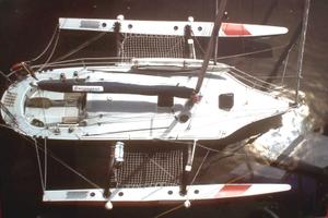 Trimarano a vela mattia t11