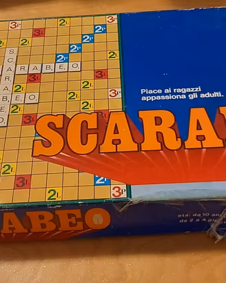 Gioco da tavolo Scarabeo 