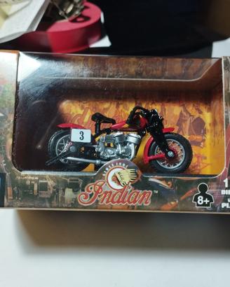 Serie 12 modellini Moto Indian scala 1 : 32