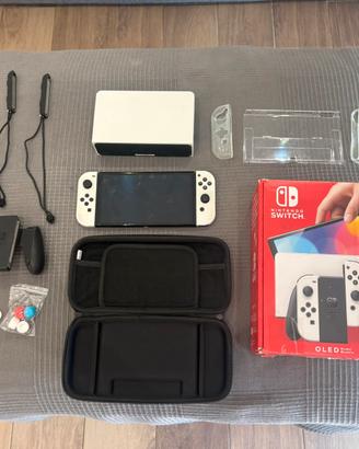 NINTENDO SWITCH OLED Full Set Usata