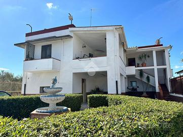 PORZIONE DI BIFAMILIARE A CERIGNOLA