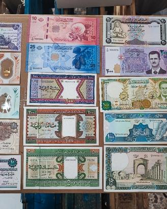 Lotto collezione 16 banconote paesi arabi
