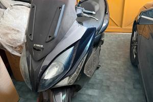 Scooter Kymco xcting 300