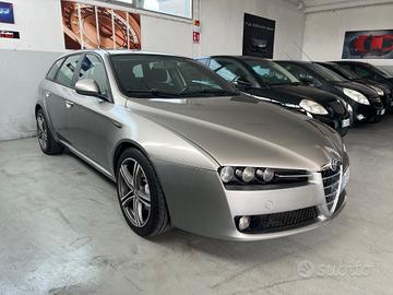 Alfa Romeo 159 1.9 JTDm 16V Sportwagon Distinctive