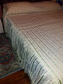 Raso copriletto per letto a due piazze