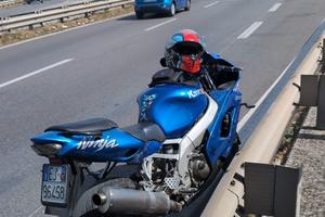 Kawasaki Ninja ZX-9R