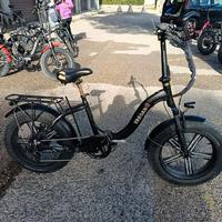 ebike vari modelli prezzi da 350 euro  a 600 euro