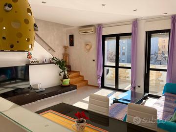 ATTICO con 2 TERRAZZI, Box Auto , Cantina